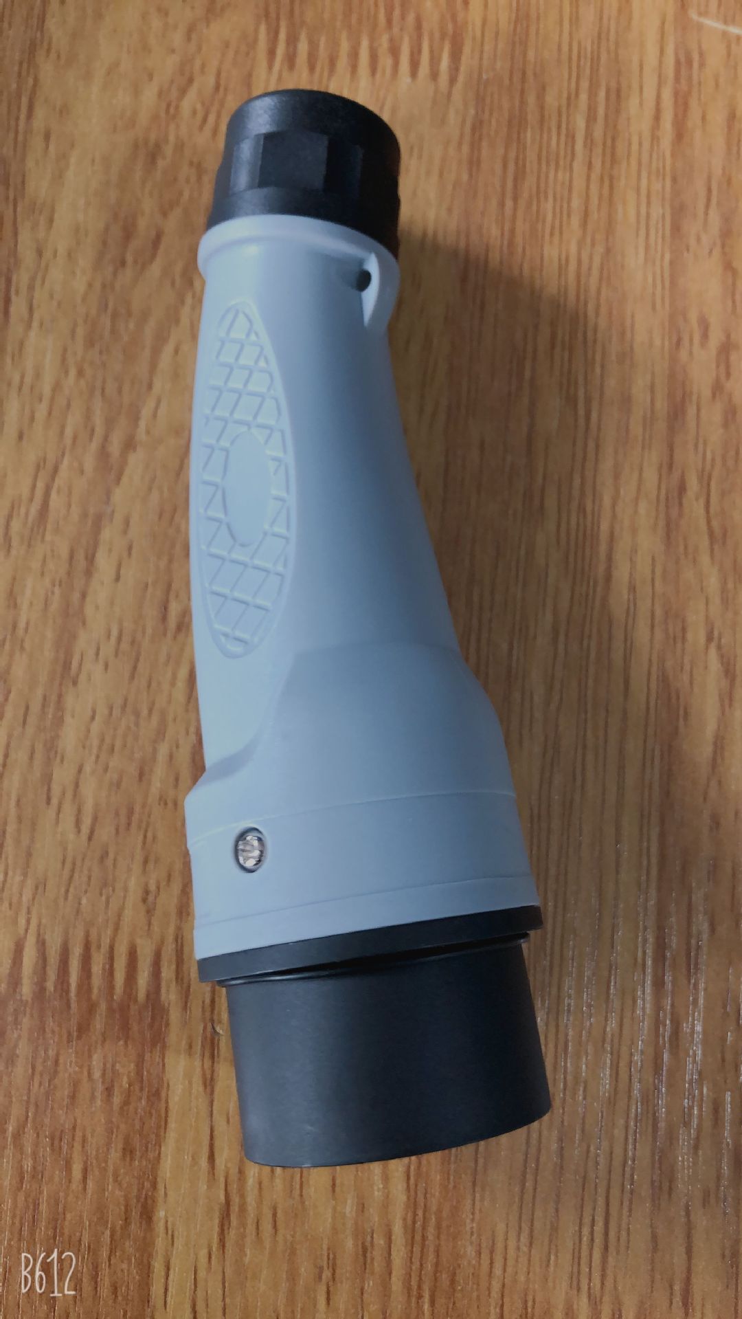 厂家定制三相两相汽车充电枪新能源汽车充电枪头48v