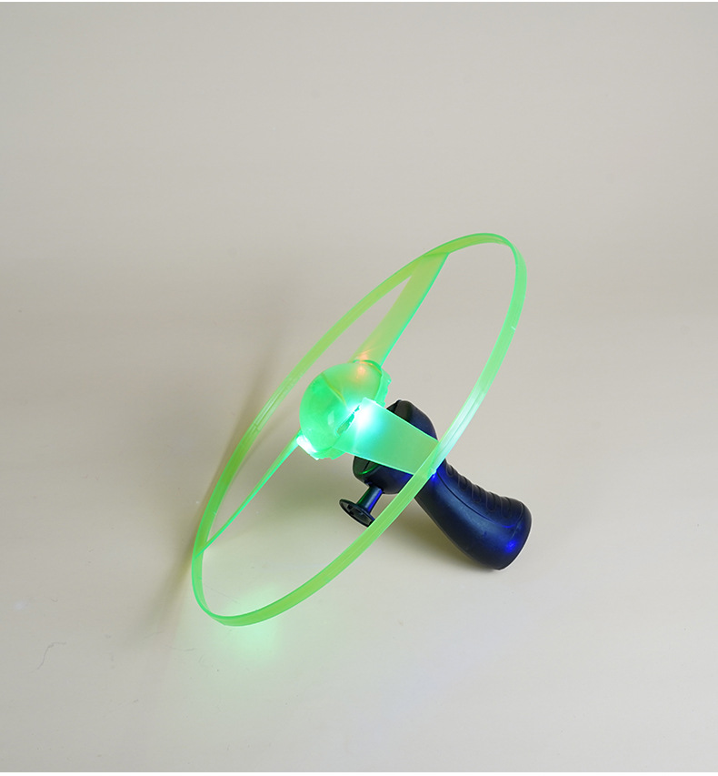 儿童拉线飞碟 发光飞碟 ufo大号飞盘 闪光飞盘 拉线闪光玩具批发