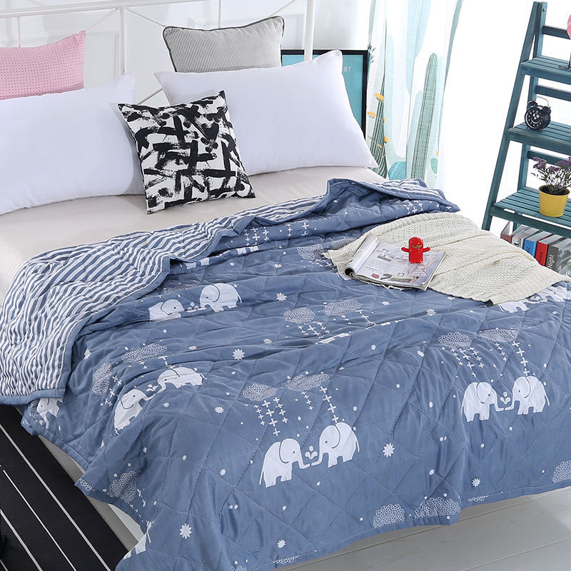 Factory Wholesale Summer Blanket Airable Cover Single Double Thin Quilt Gift Quilt Spring and Autumn Duvet Insert Machine Washable Summer Blanket