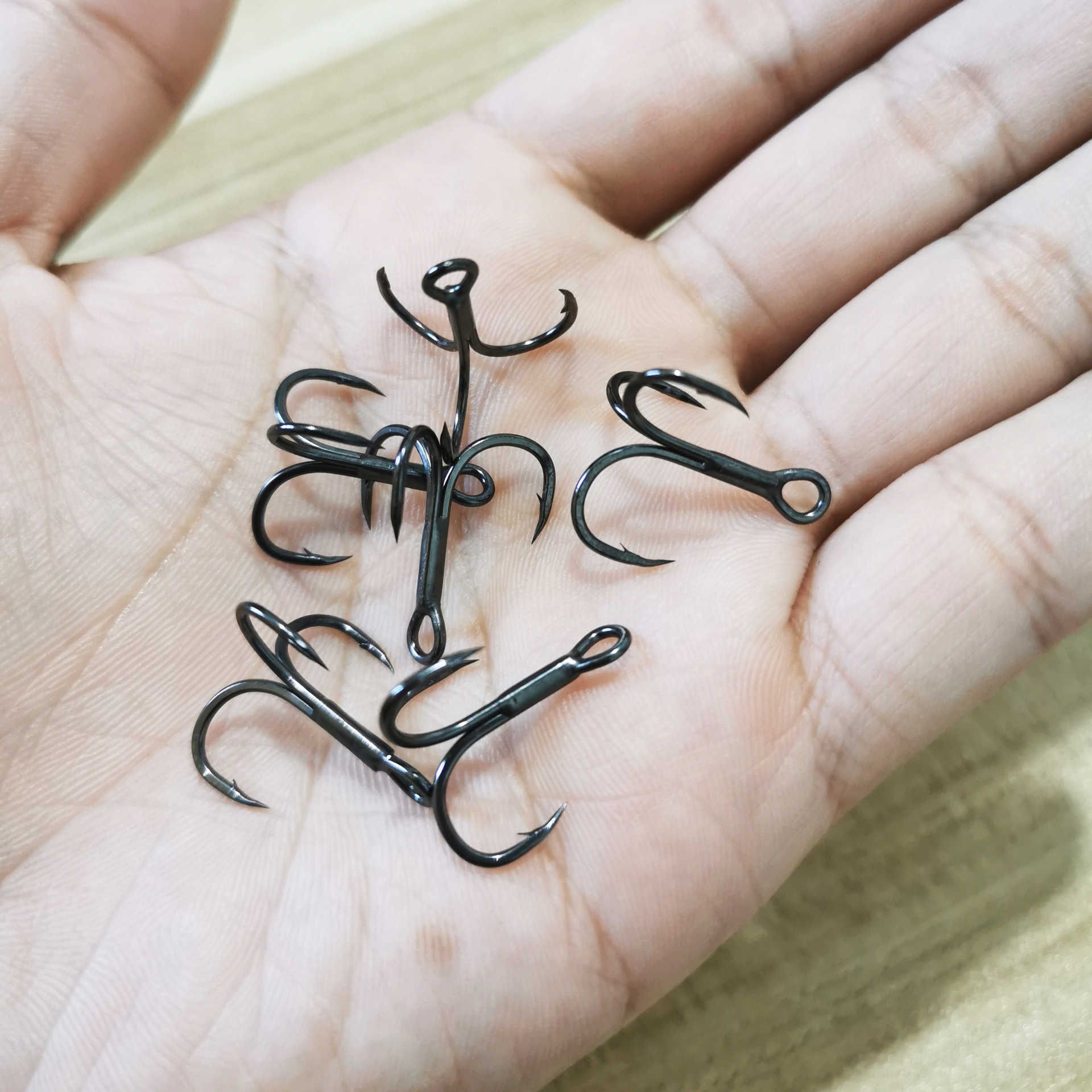 盒装路亚3倍加强碳钢三本钩 超强拉力防锈血槽三锚钩鱼钩批发