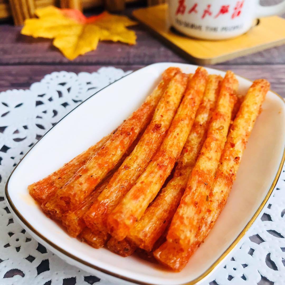 凯利龙麻辣小滑头拉面辣条20g素食学生零食香辣棒面筋辣条