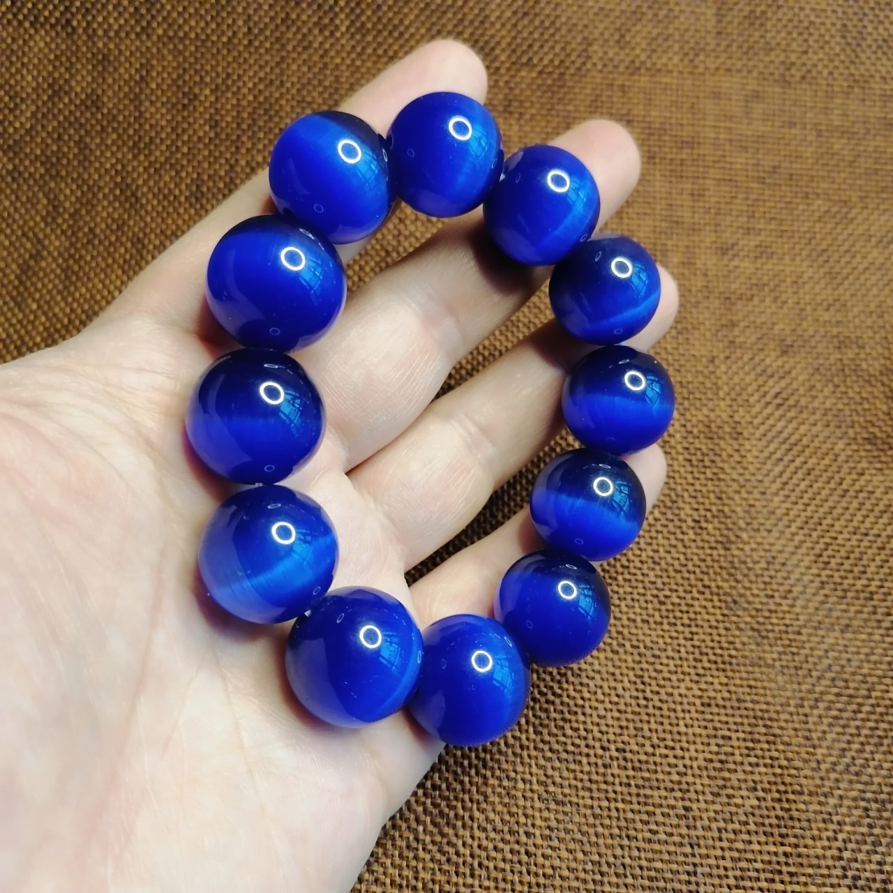 新款蓝色猫眼石虎眼石手串 宝石蓝男士手串手链2.0cm批发