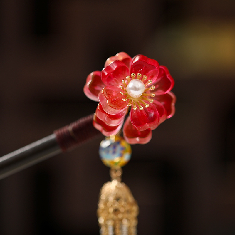 新款汉服头饰女古风流苏步摇红色水晶花朵发簪古代结婚发饰配饰
