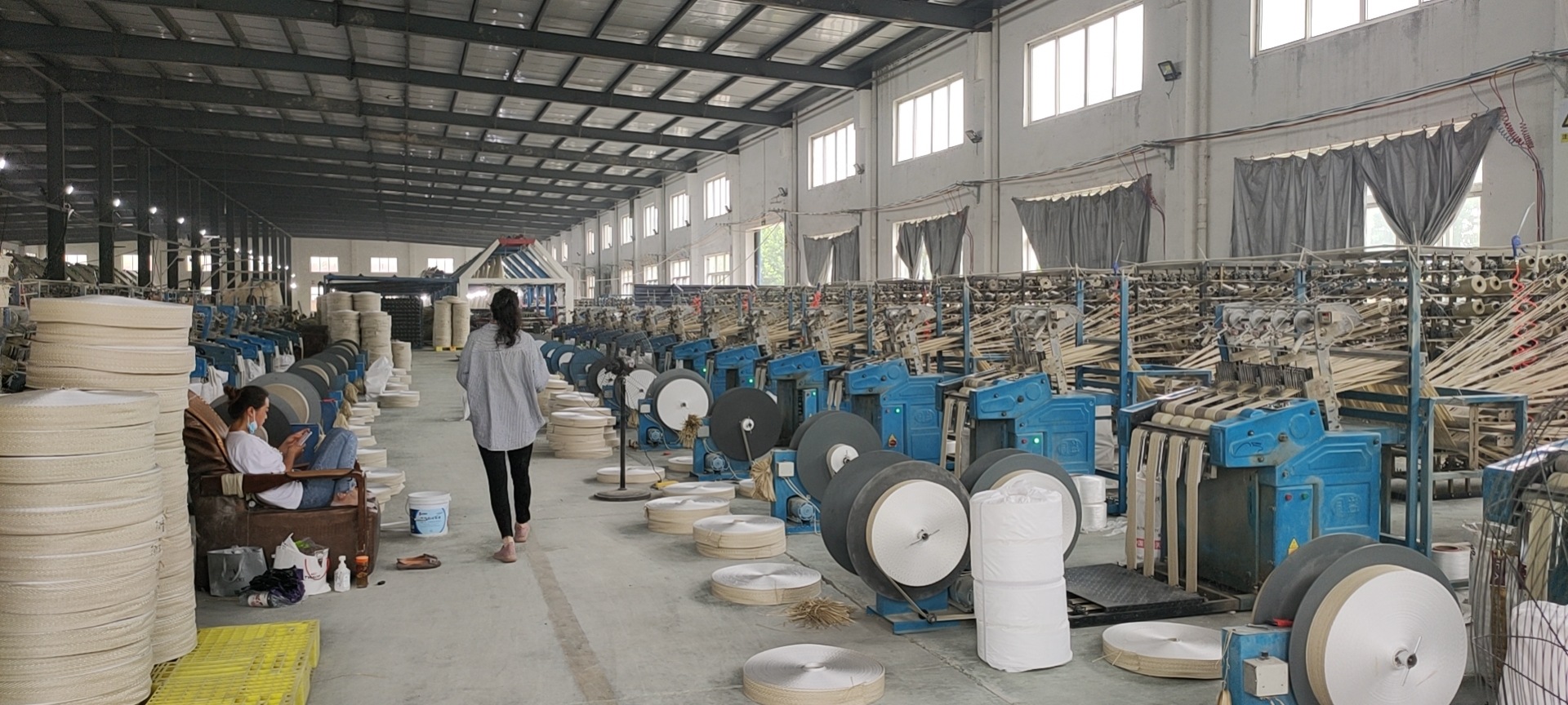 厂家供应高速无梭织带机集装袋吊带织带机集装袋生产设备批发直销