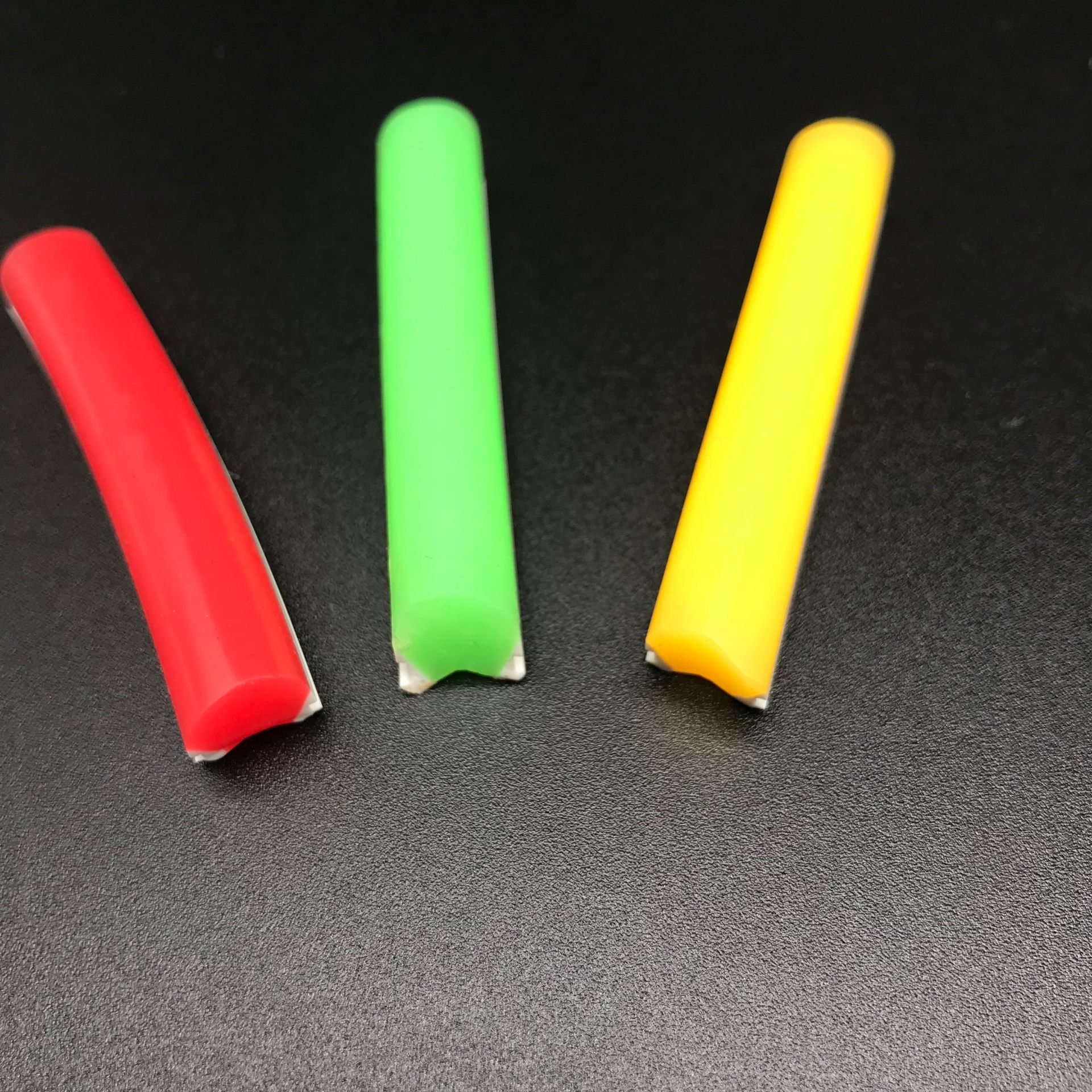 厂家定制 实心硅胶橡胶棒 工业耐磨圆形硅橡胶 实心 圆形密封条-报价