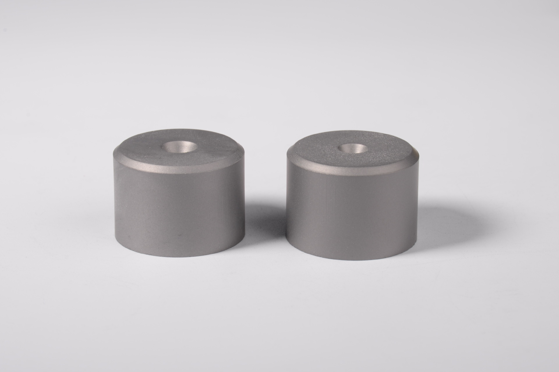 硬质合金拉丝模微型拉丝模硬质合金模芯尺寸规格齐全可定制