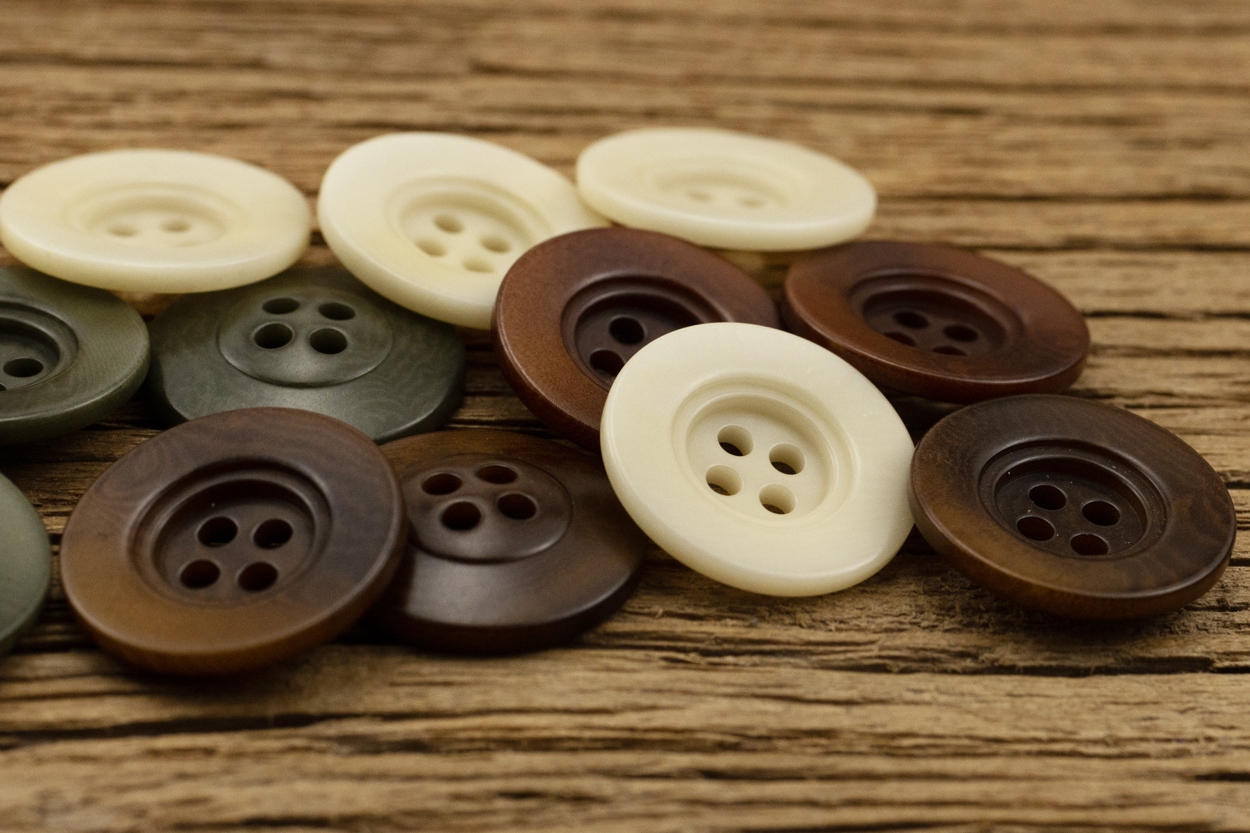 日式米白色咖啡色西服装果实纽扣外套制服毛衣衬衣衬衫真果实扣子