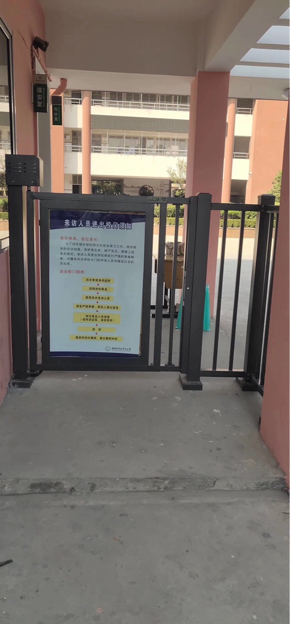 小区智能广告门 人行通道闸生产厂家 铝合金自动门禁感应伸缩系统