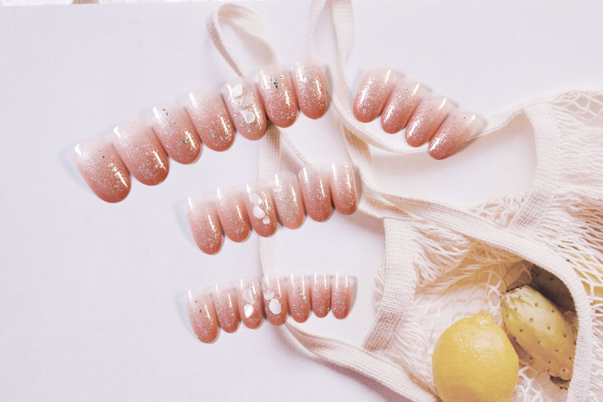 温柔裸色渐变天然贝壳穿戴甲成品假指甲美甲贴片指甲贴片防水可卸