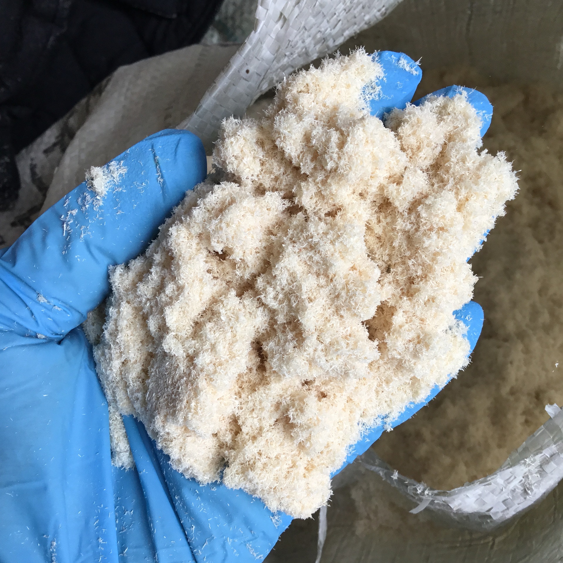 厂家现货供应纯杨木粉杂木木粉造纸用木粉规格齐全量大从优