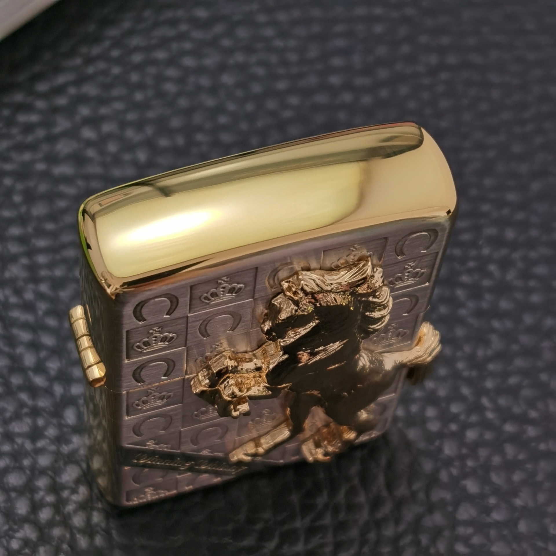 zippo 之宝 打火机日版 皇冠金马 白金铁骑 zbt-5-3e