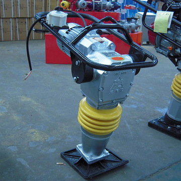 二冲程内燃式振动冲击夯(hcr70) hcr70a内燃式震动冲击夯质量可靠