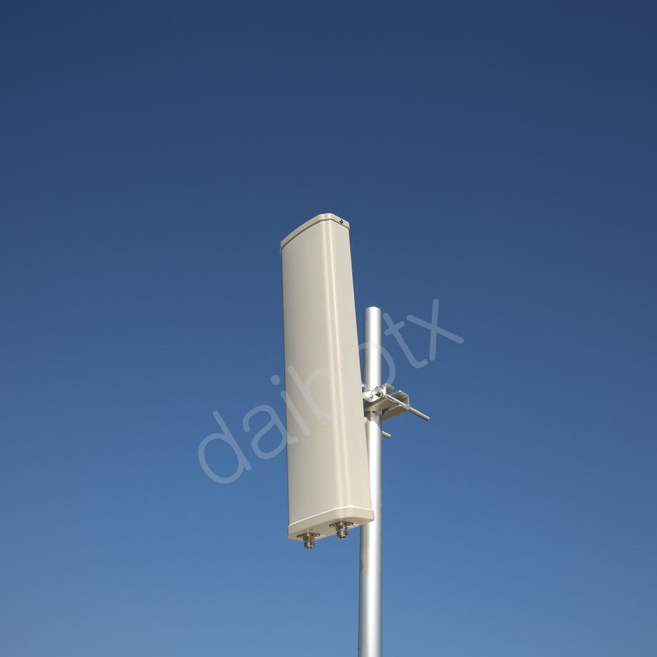 5g双极化定向板状覆盖天线.wifi mimo桥接视频监控传输扇区天线