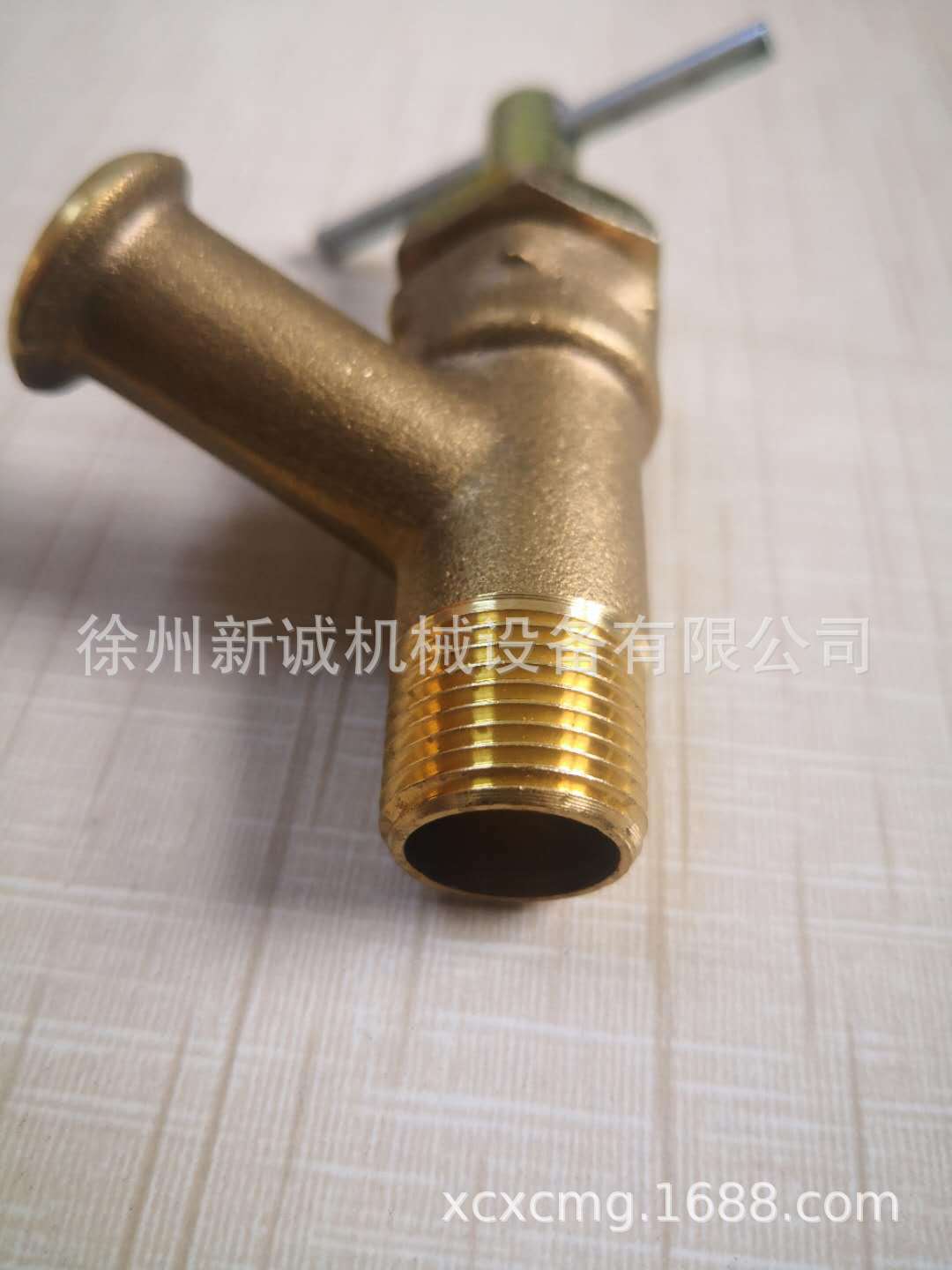 徐工30 50装载机铲车配件暖风热水放水开关放水阀250300125,zl50g