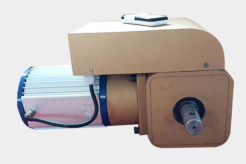 中置卷膜器拉幕电机温室大棚卷膜机厂家双出轴电动遮阳网电机