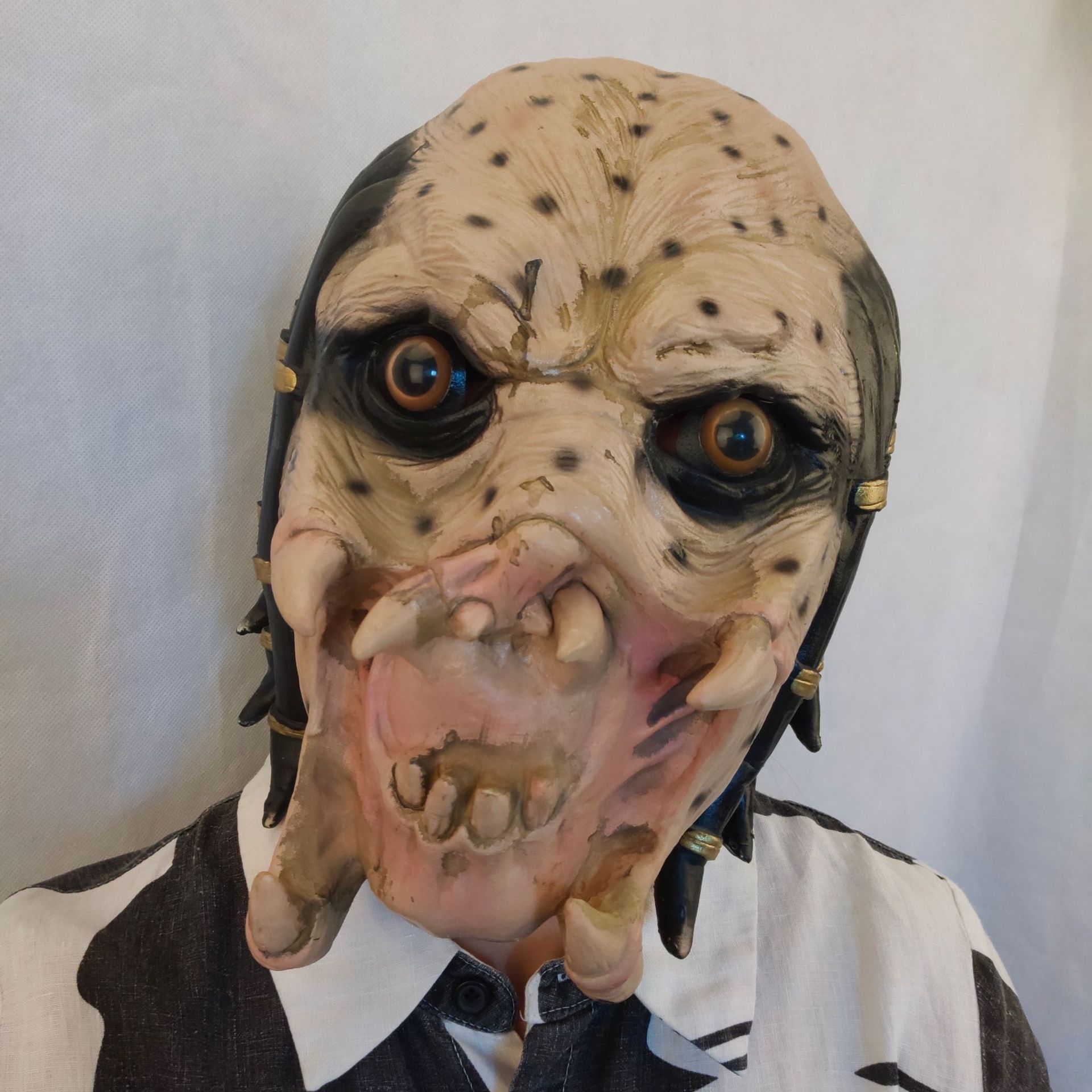 电影主题万圣节跨境铁血战士面具cos异形大战恐怖乳胶头套批发