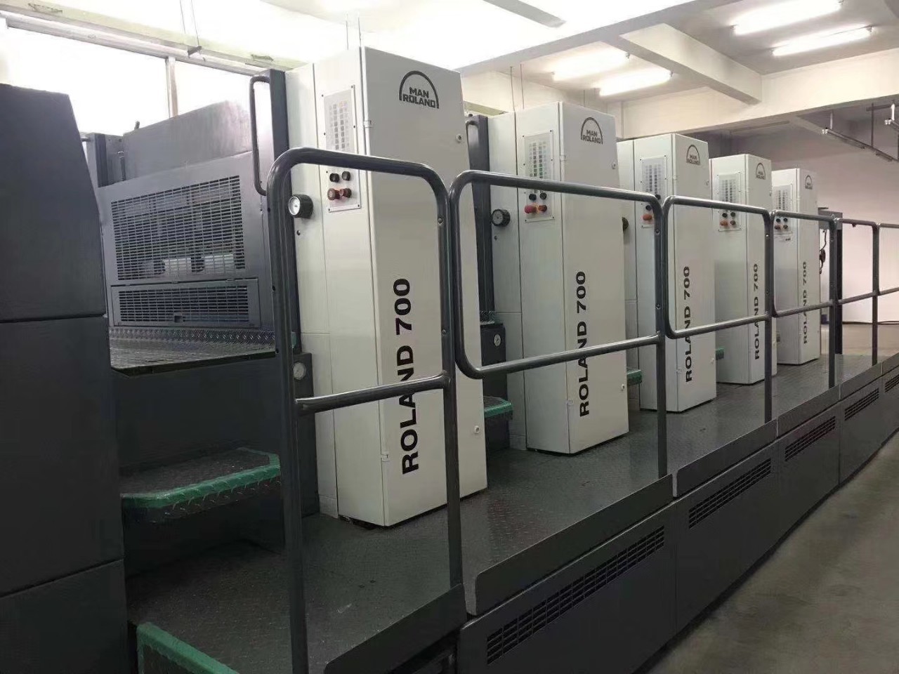 出售2003年罗兰r705对开5色印刷机胶印机