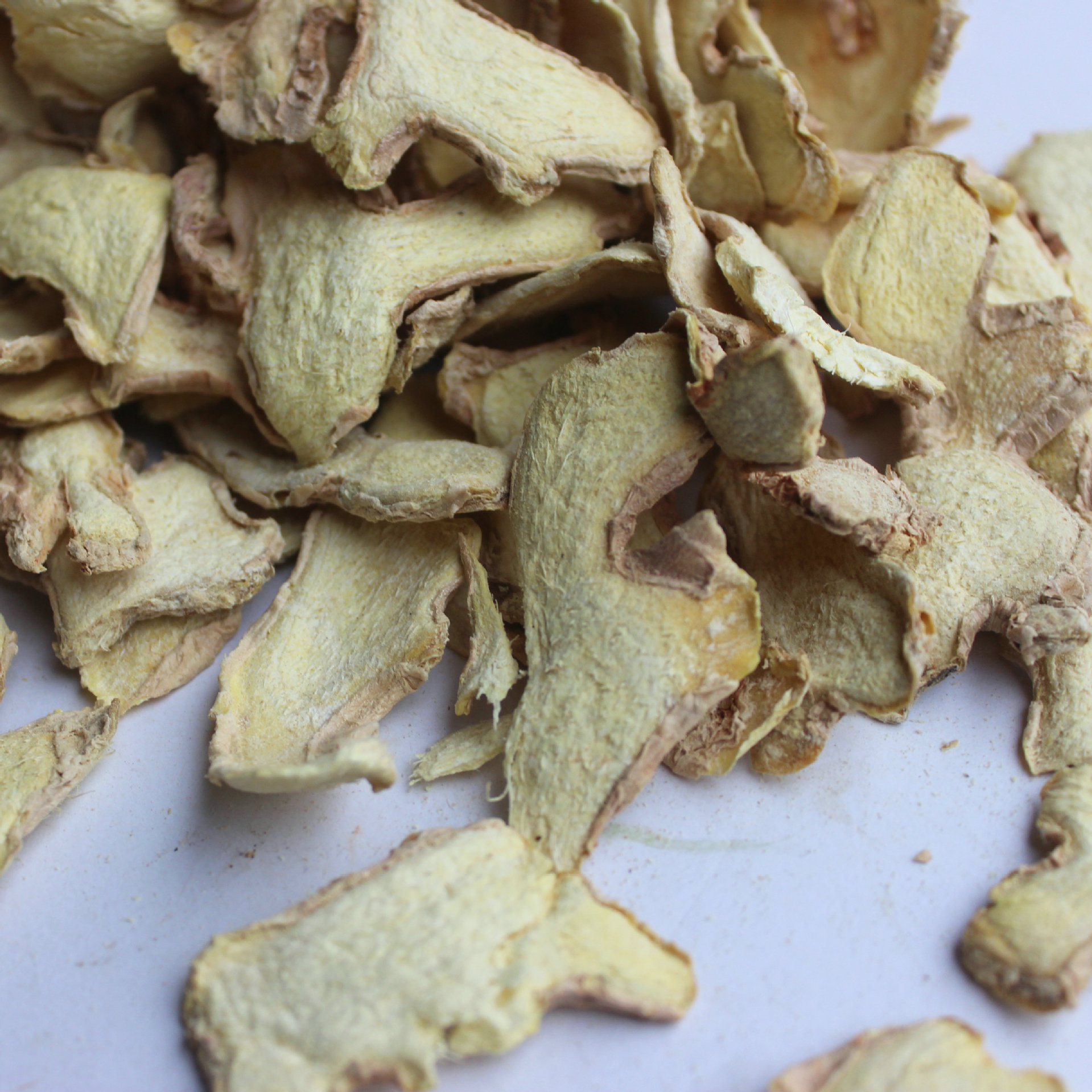 云南脱水小黄姜片生姜干 散装无硫熏脱水干生姜片姜块批发