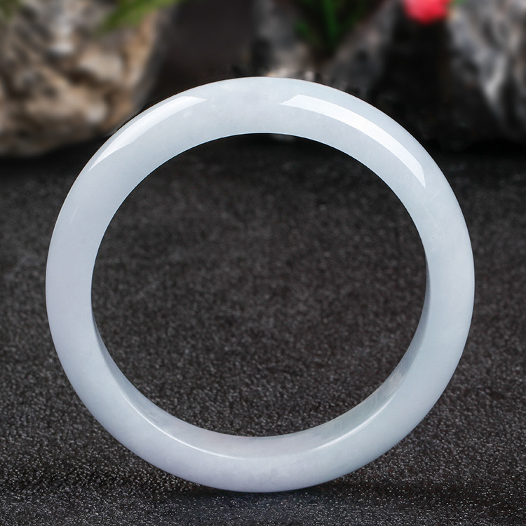 缅甸玉手镯白色