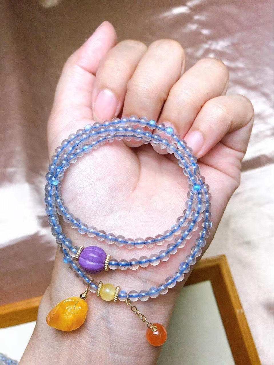 拉长石三圈手链带眼搭配南瓜珠蜜蜡圆珠蜜蜡吊坠南红圆珠-阿里巴巴