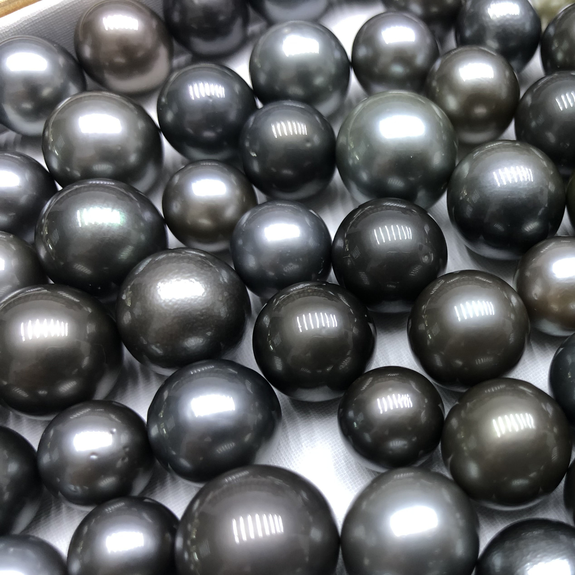 9-10-11-12-13-14mm自然色大溪地黑珍珠近正圆微瑕海水裸珠批发