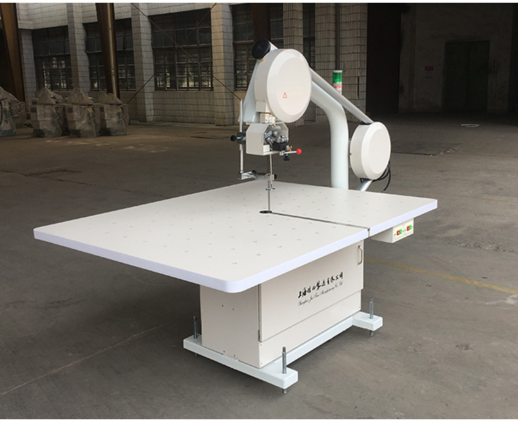 上海佳田带刀裁剪机 快速磨刀 全自动服装面料裁片 裁布机
