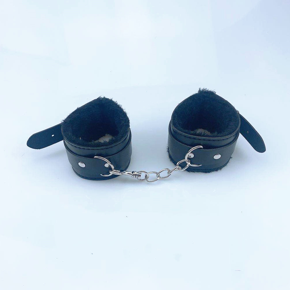 成人用品捆绑束缚刑具情趣手铐sm皮革毛绒手铐跨境激情玩具厂家