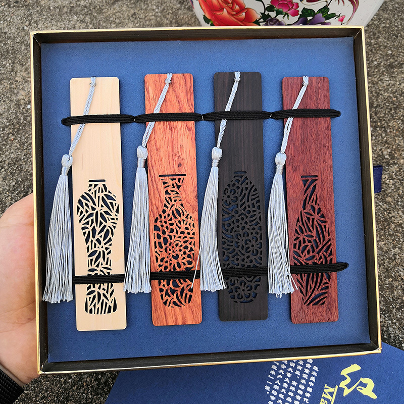 木质书签diy定制刻字logo 檀木镂空梅兰竹菊书签文创旅游礼品批发