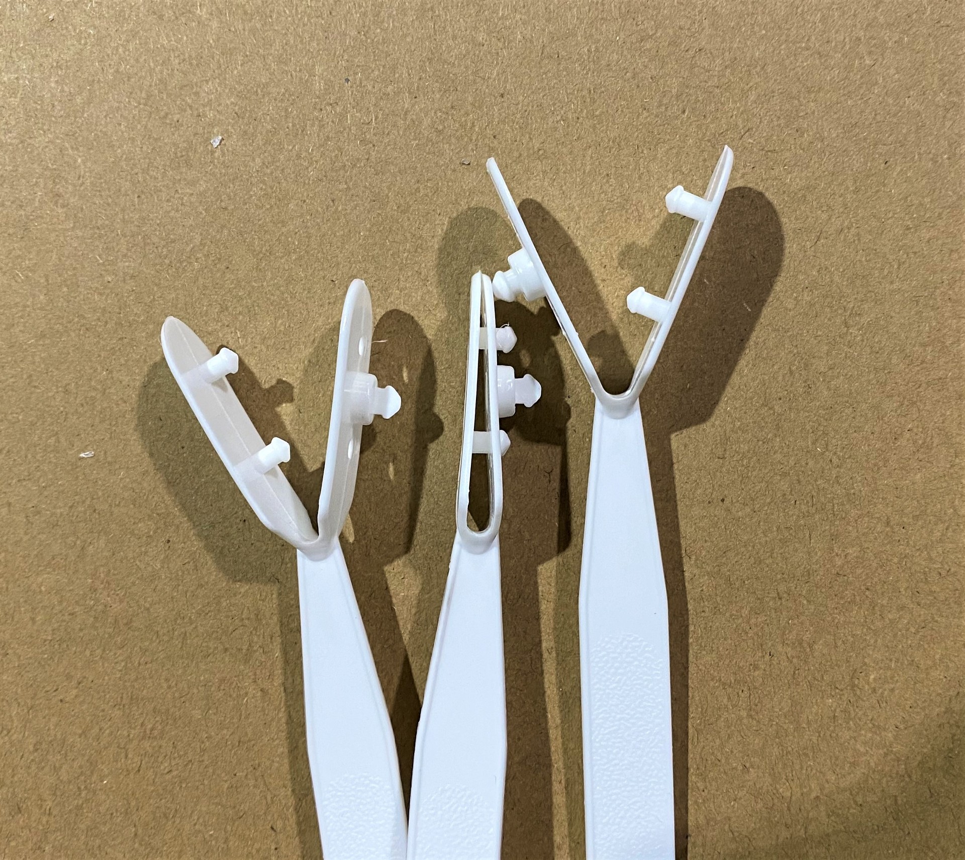 厂家供应塑料手提袋提手带子塑料叉耳提手小拉手把纸袋配件提手柄