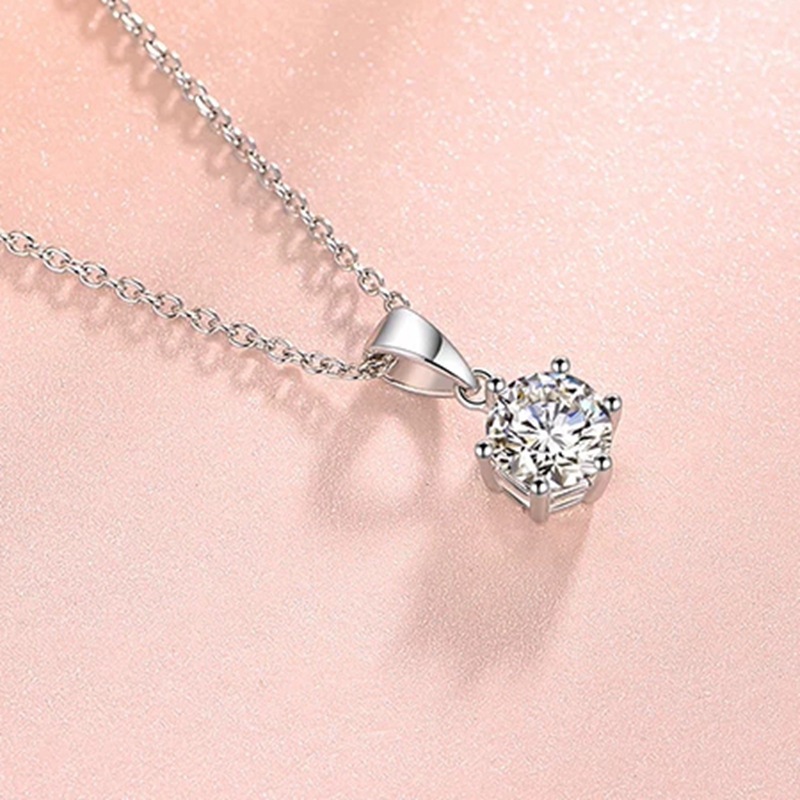 正品莫桑石项链女925纯银经典六爪吊坠1克拉仿真钻石锁骨链韩版款