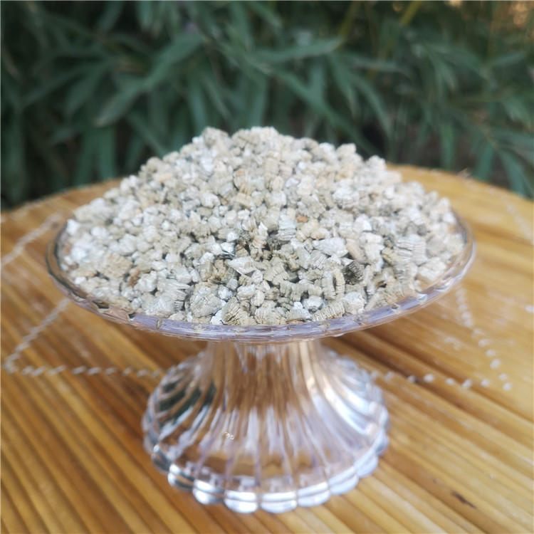 需购2022冬批发供应新疆白蛭石乳白色蛭石防火板用1040目蛭石粉公告