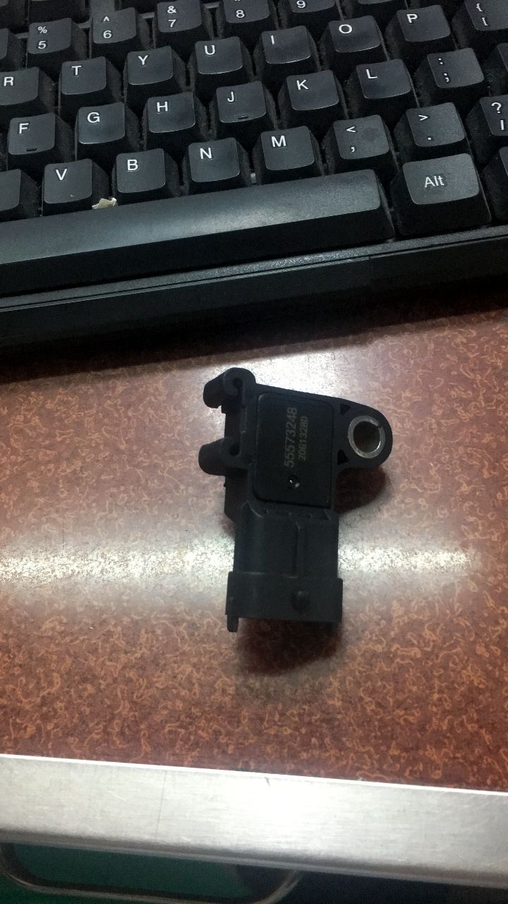 适用1115别克科鲁兹英朗科帕奇进气压力传感器感应器map55573248