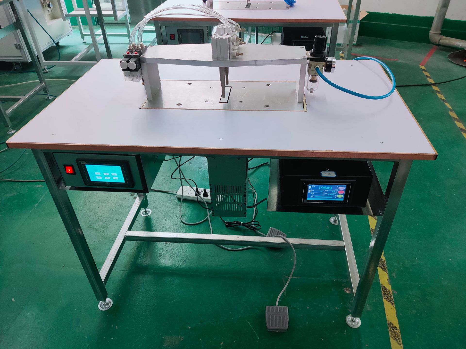 n95口罩点焊机 口罩点焊机 超声波点焊机 耳线焊接机 kn95点耳机