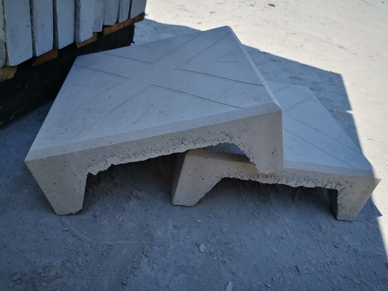 五脚隔热砖架空隔热砖广州深圳中山珠海东莞惠州现货支持加工定制