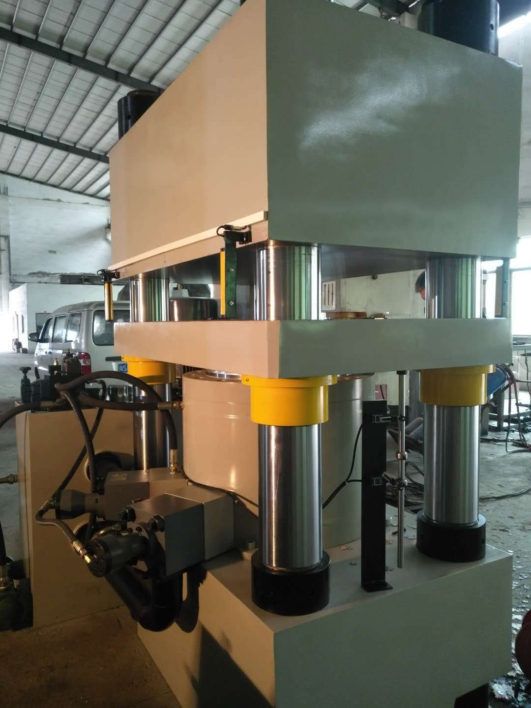 800吨四柱油压机拼图机液压机压力机五金模具冲压 低价全国发货