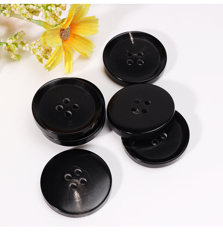 黑色牛角扣西装四眼斜边牛角扣子毛呢大衣纽扣定制