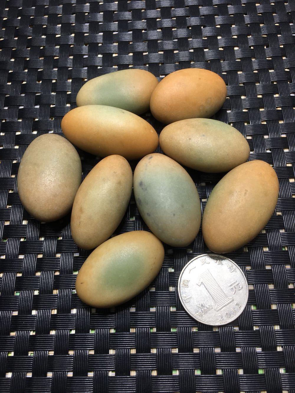 天然夜光石原石鸡蛋型奇石萤石摆件饰品吊坠送孩子探索礼物