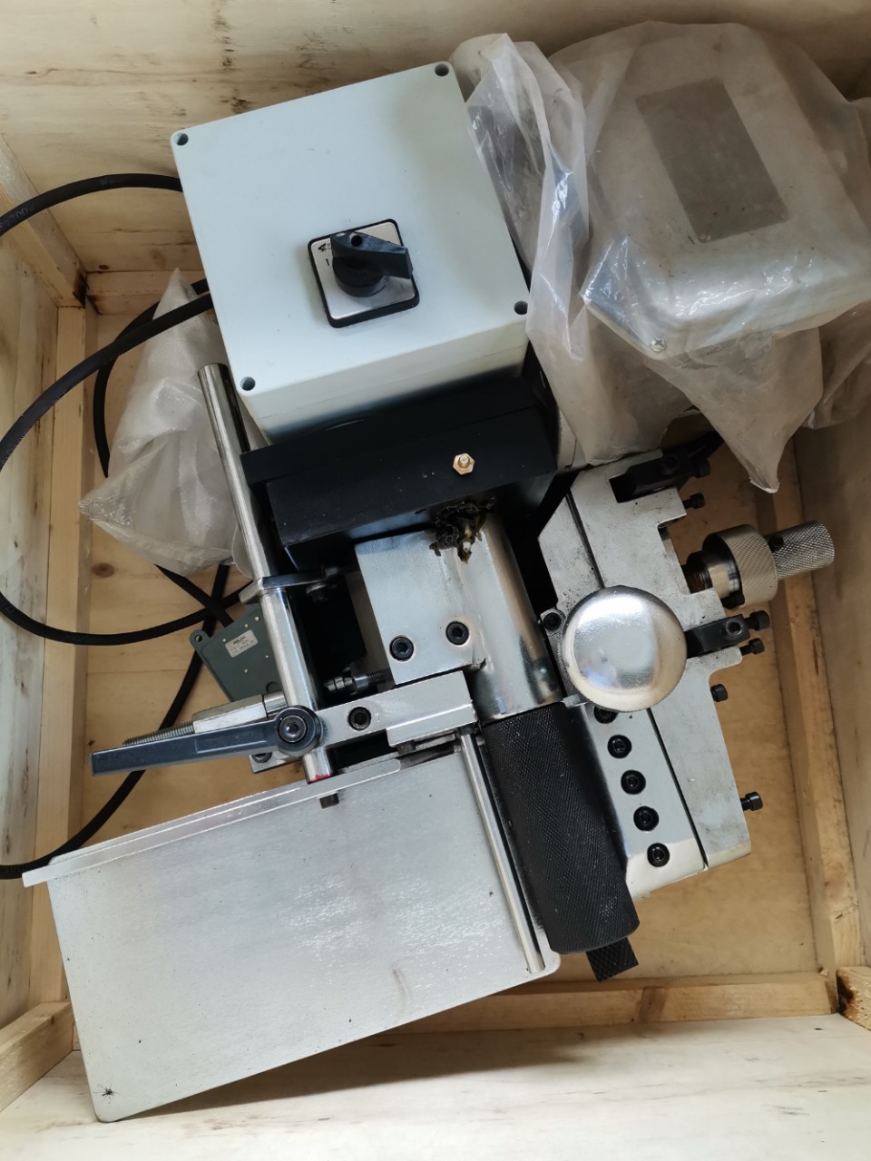 新型水冷接头机接驳机,内置空压机,具备自动恒压系统