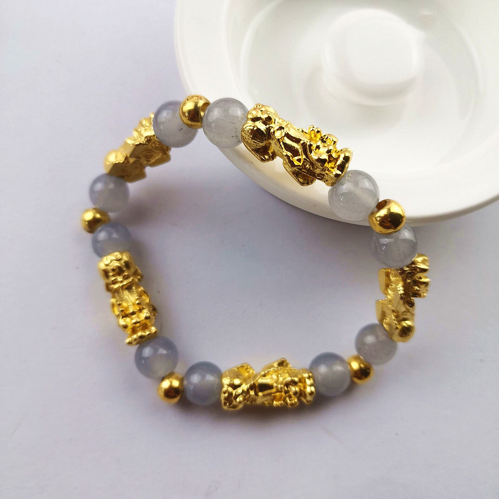 貔貅手链六字真言貔貅手链镀金麒麟女款手链批发