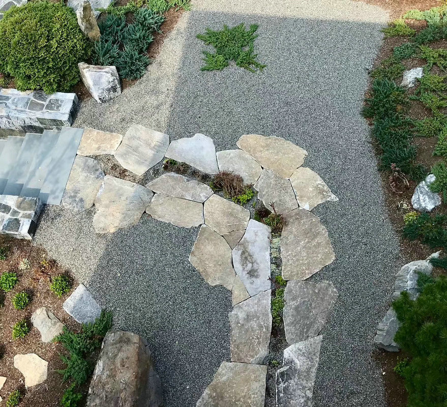 青石板碎拼不规则青石板乱形户外石板仿古文化石广场地砖石板厂家