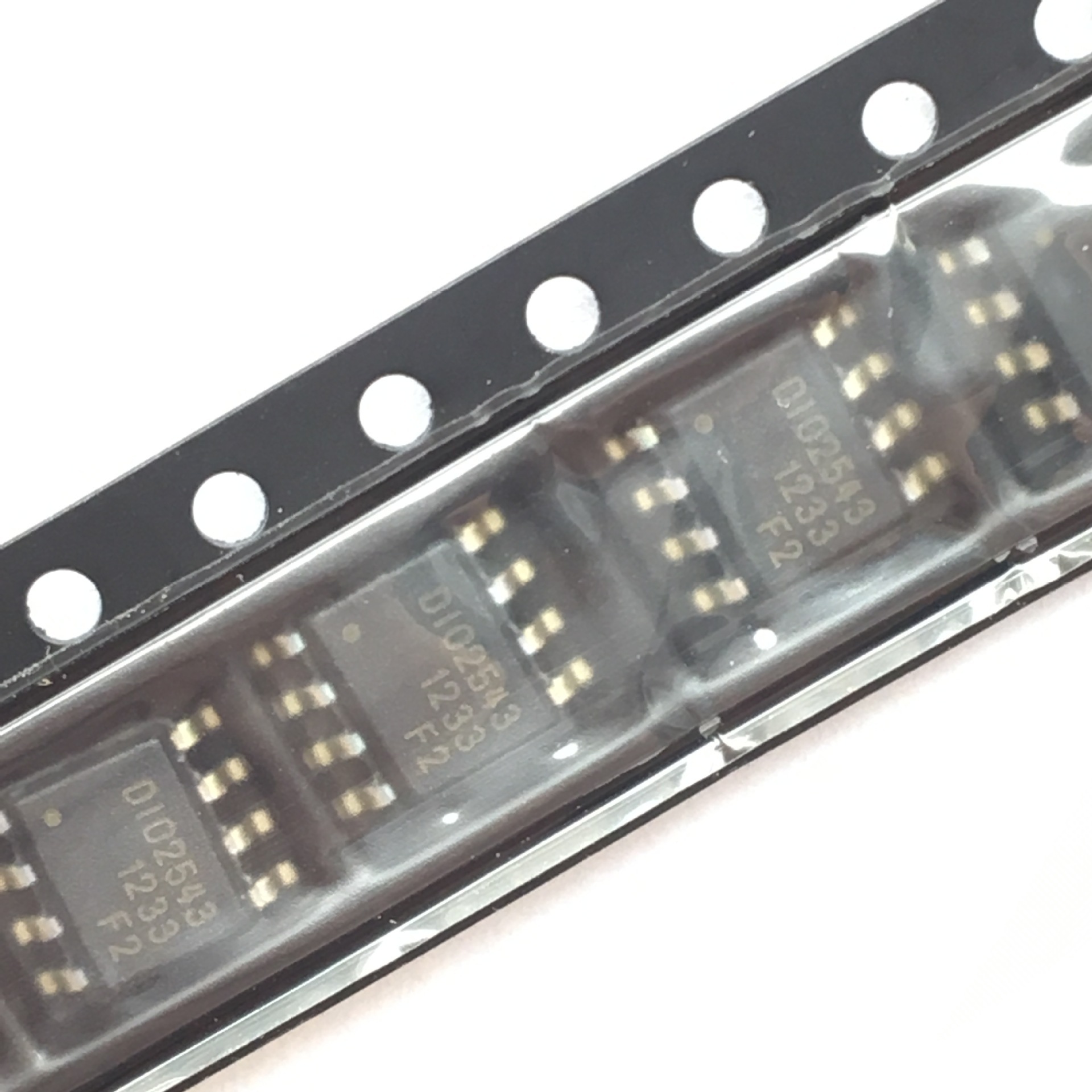 dio2543s08 dio2543 sop-8 dioo全新原装 视频滤波驱动器芯片ic