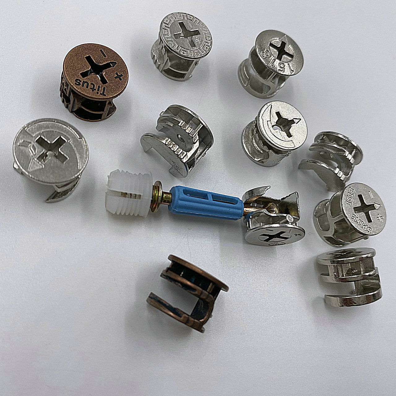 板式家具连接件紧固件 衣柜三合一连接件 家具五金连接件