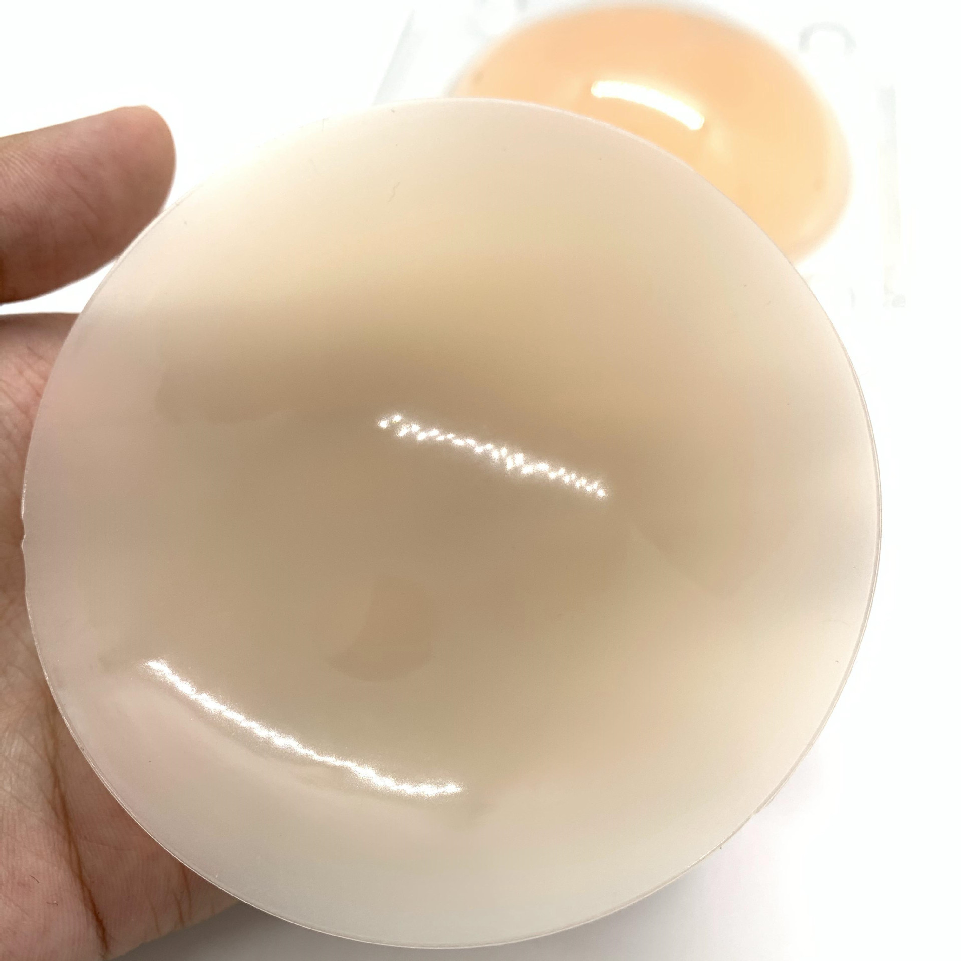 固态硅胶乳贴防走光贴薄款自粘防凹点乳胶提胸贴隐形透气乳头贴