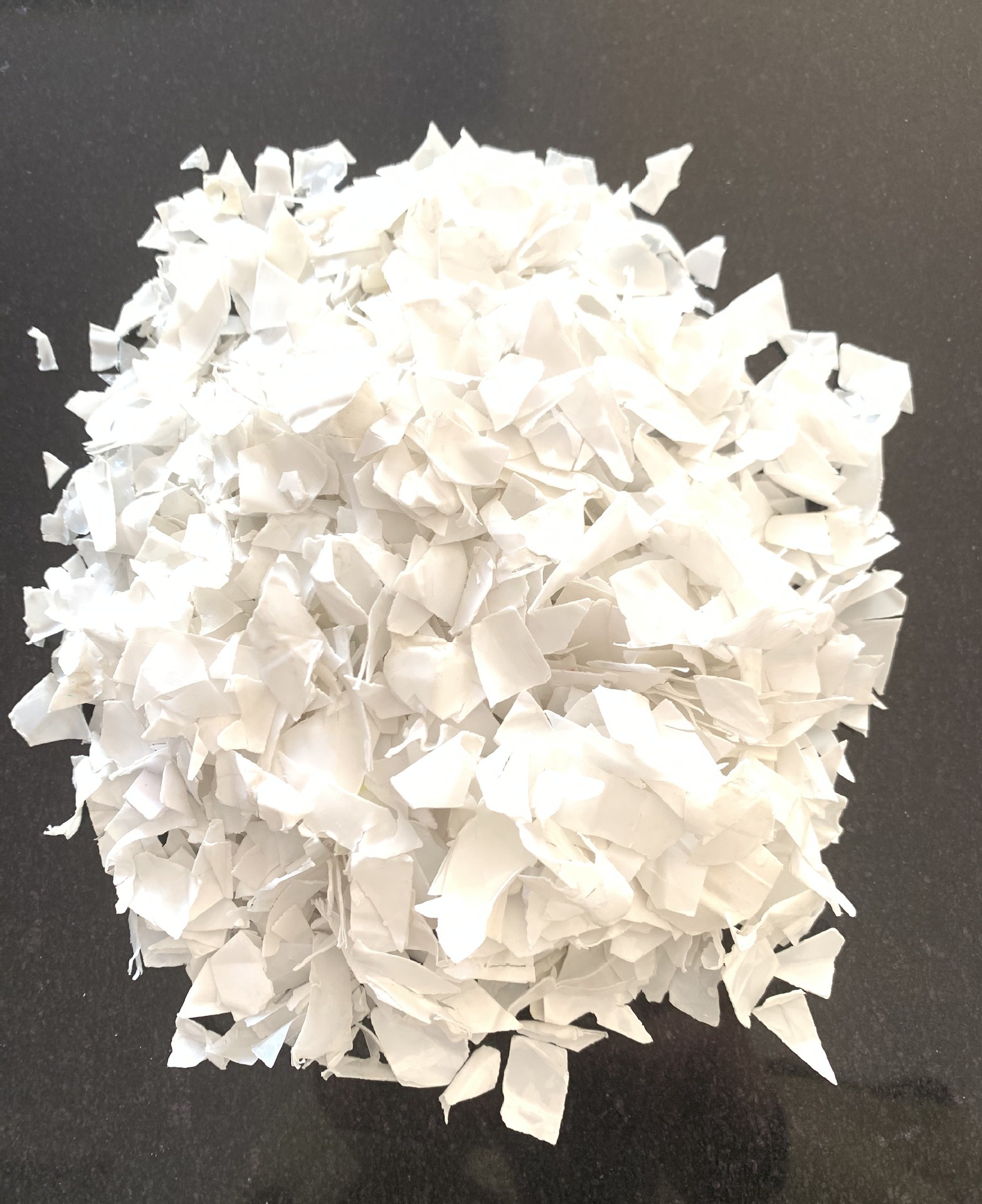 厂家pet塑料乳白片pet塑料颗粒饮料瓶粉碎发货 加工定制