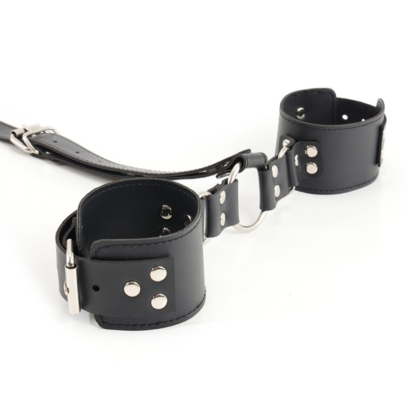 Leather Collar Bundle Handcuffs Props SM Bondage and Discipline Adult Sex Product Training Flirting Handcuffs Toys Generation Hair