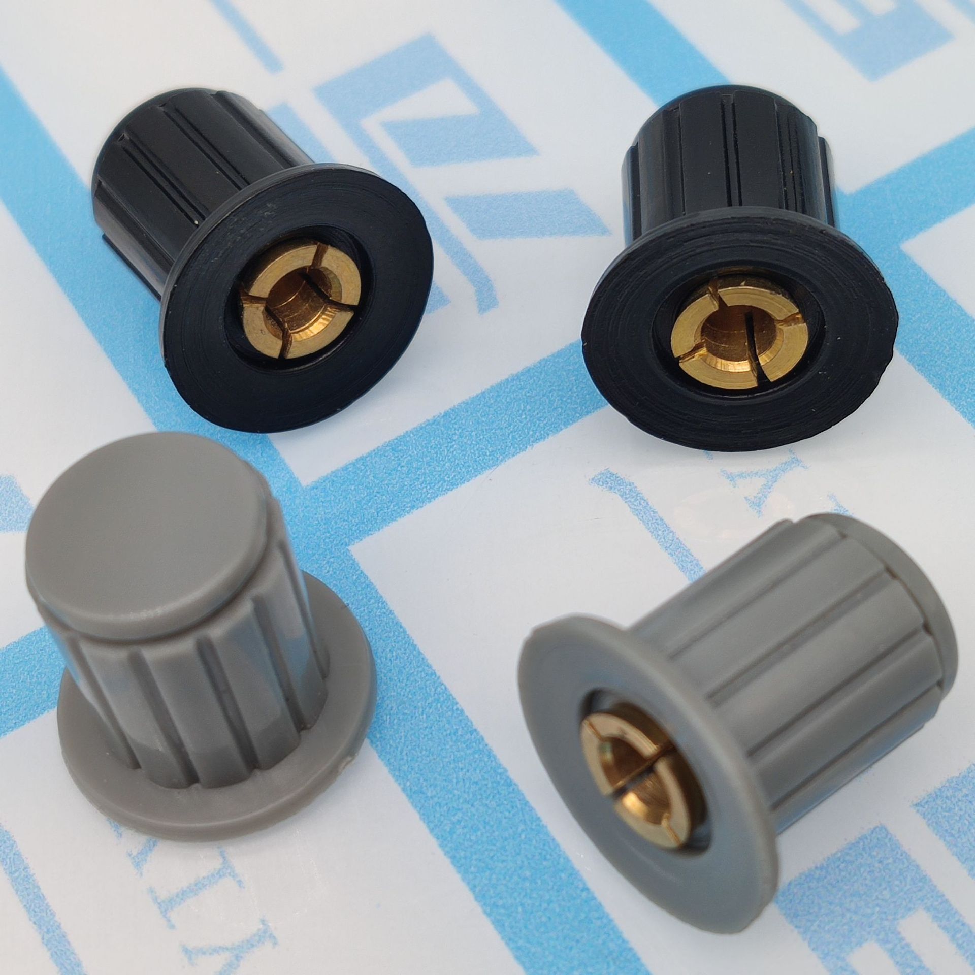 电位器旋钮帽塑料旋钮 电位器旋钮帽子kyp16-16-4j 灰色黑色 铜芯