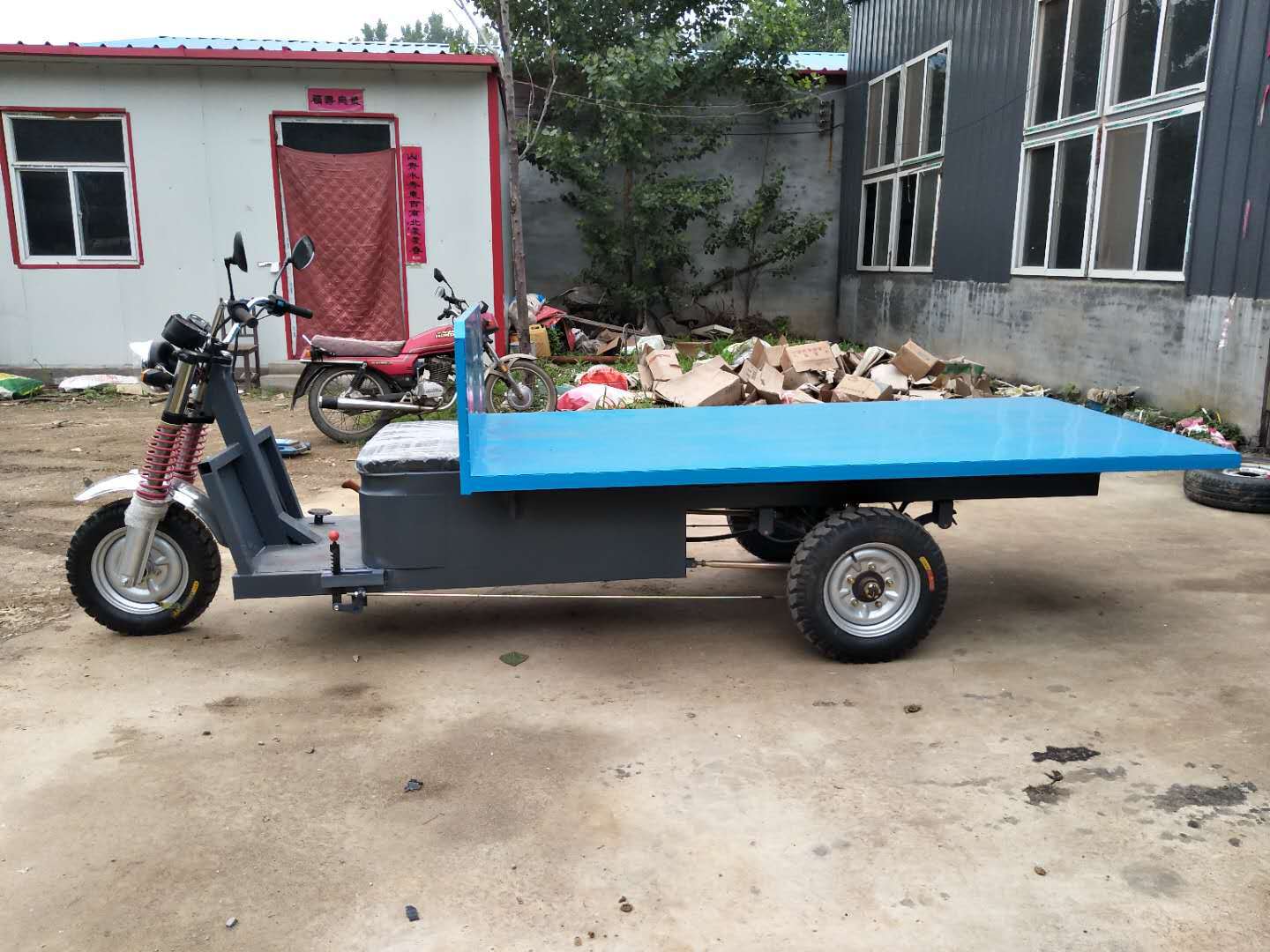 电动平板三轮车加长2米3米仓库家具搬运大平板电瓶车平板装窑车