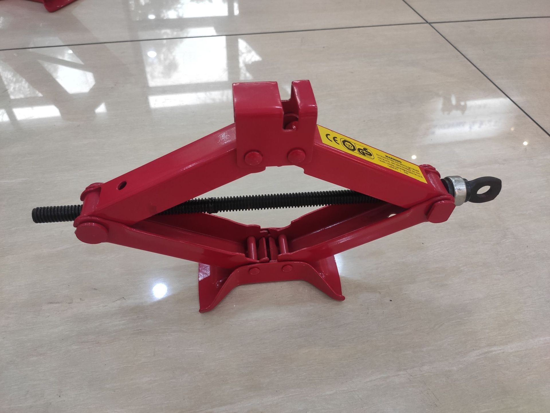 轿车汽车房车手摇剪式千斤顶1t车载房车支撑腿支架螺纹立式千斤顶-阿