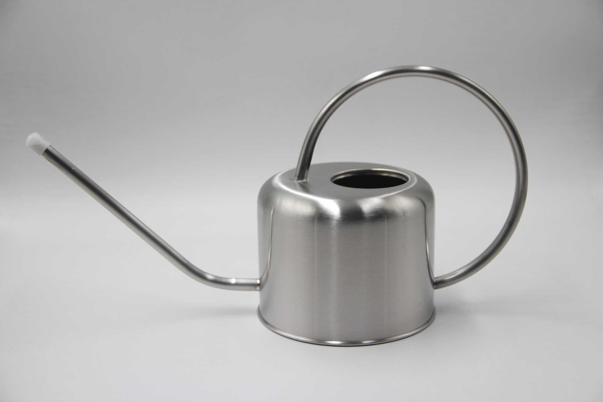 1升不锈钢洒水壶/长嘴不锈钢淋花壶 /浇水壶/浇花壶/1l 浇花壶