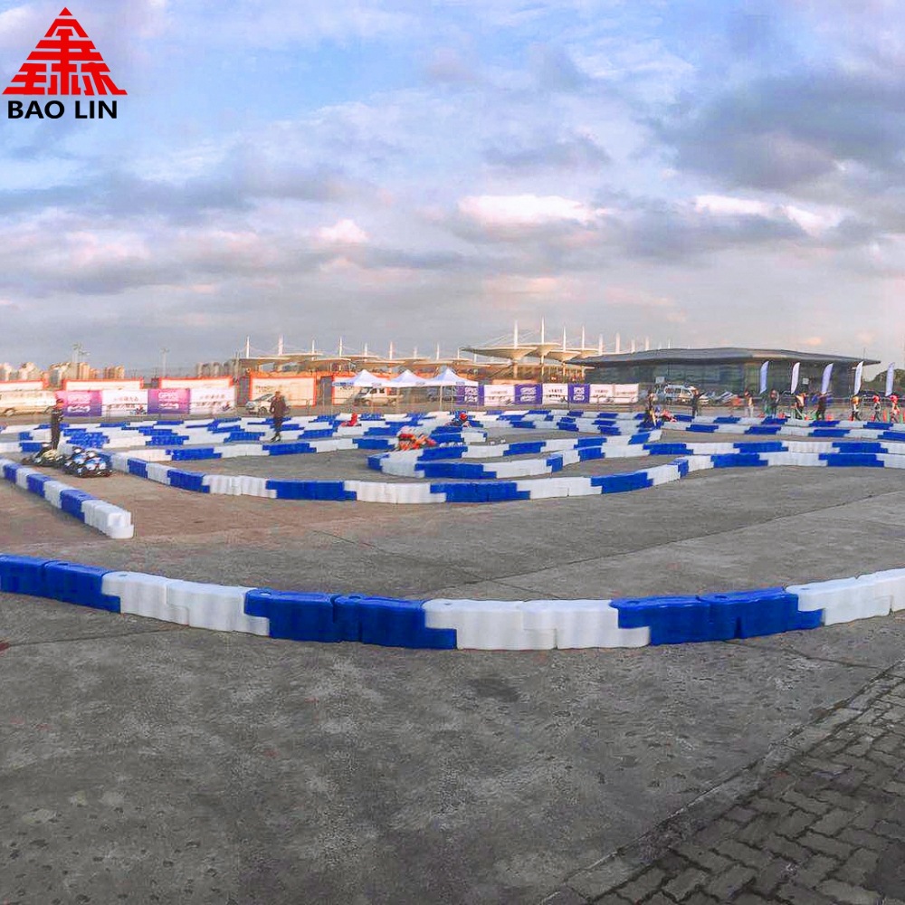 大型卡丁车俱乐部室内外漂移赛车道围档护栏滚塑现货卡丁车水马x